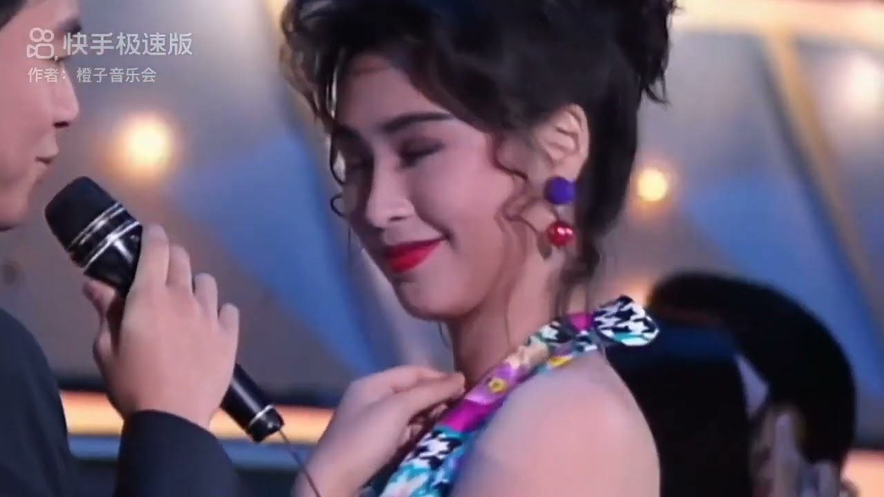 1992年李克勤与未来妻子同台，《旧欢如梦》现场，卢淑仪漂亮吗？