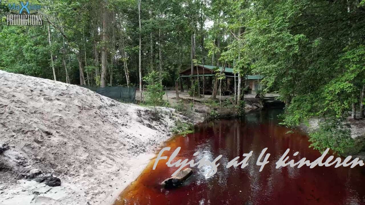 Flying at 4 kinderen Para, Suriname (with the DJI Air 2S)