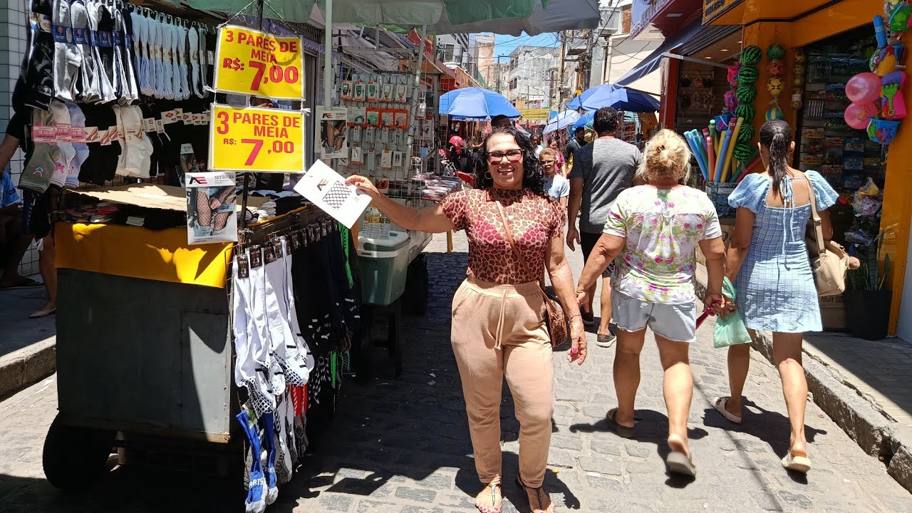 AS RUAS DO RECIFE ESTÁ PEGANDO FOGO! NA ESPERA DA FESTA MAIS POPULAR DO BRASIL.