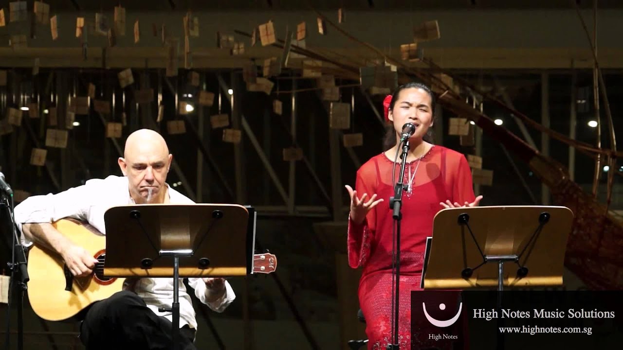 Cheryl Tan performs MENCECEH BUJANG LAPOK