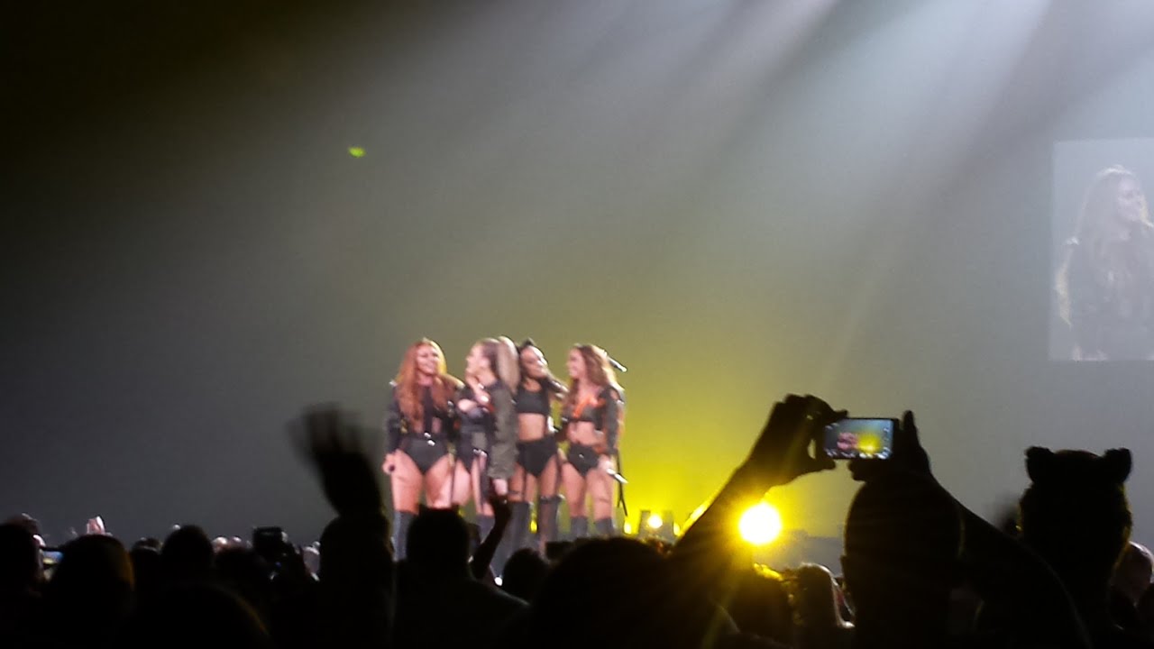 Little Mix Secret Love Song Pt 2 (Dangerous Woman Tour Montreal) March 6 2017