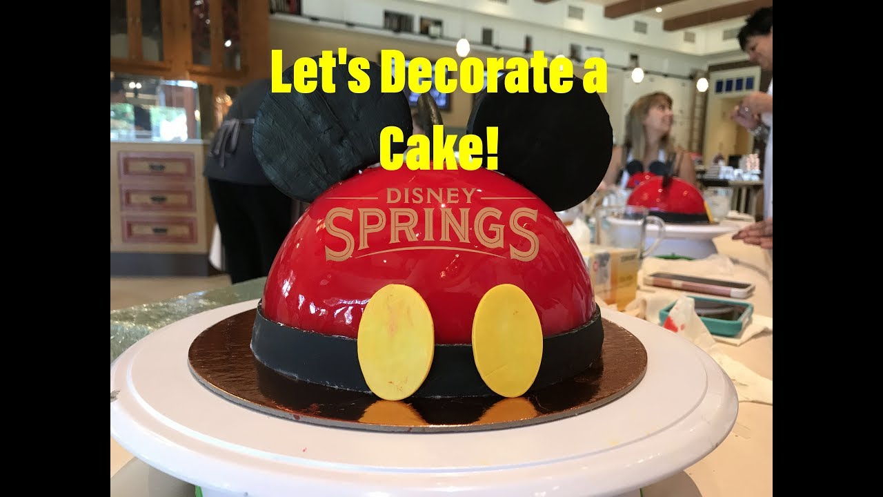 Let's Decorate a Cake (Amorette's at Disney Springs)