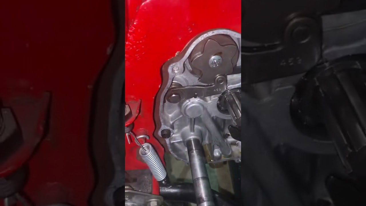 1982 honda ct110 (postie bike) shift issue. Quick clip.