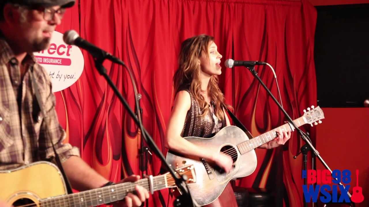 Kelleigh Bannen - 