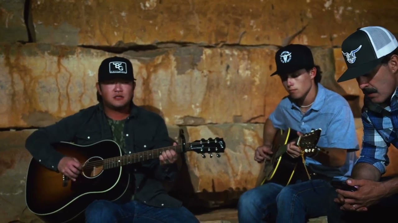 Cody Hibbard - Long Ride In A Short Bed (BTS Acoustic Session with Aaron Watson & Jake Watson)