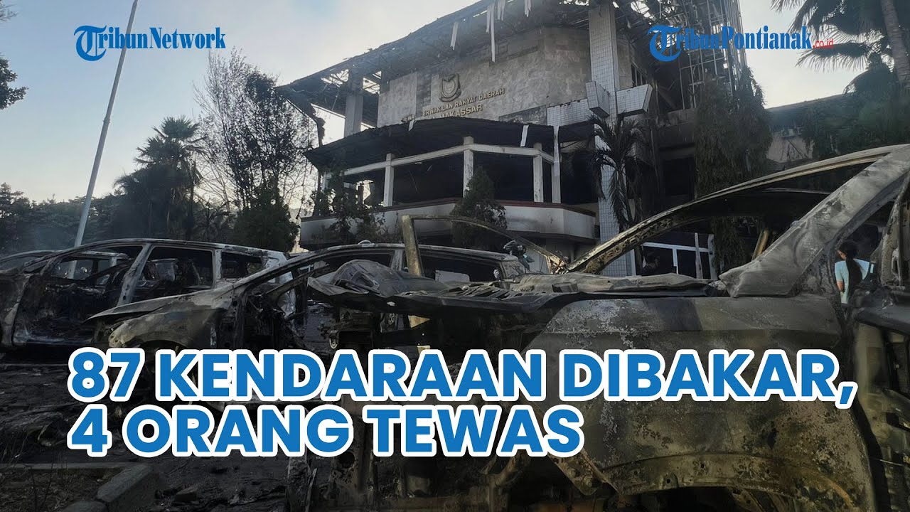 Gedung DPRD Makassar Tinggal Puing❗ 87 Kendaraan Dinas Dibakar, 4 Orang Tewas