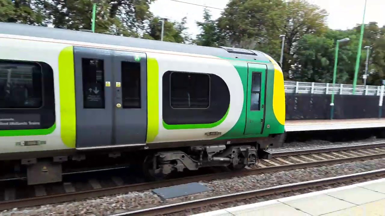 Trains at: Berkhamsted, WCML, 05/09/2020