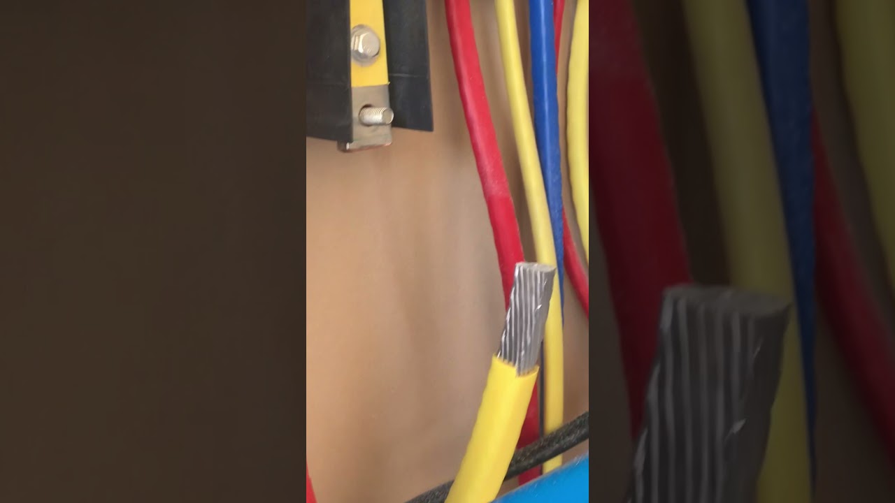 185 mm 2 Aluminium Cable Crimping by bimetallic lugs Part 1