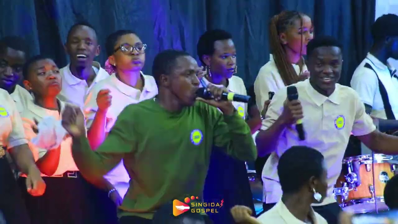 USCF UHASIBU PRAISE TEAM SINGIDA