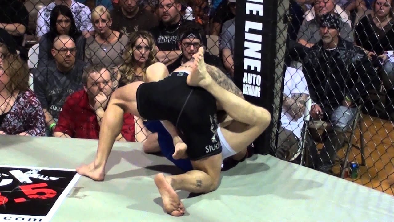 Bobby Emmons vs. Dustin 