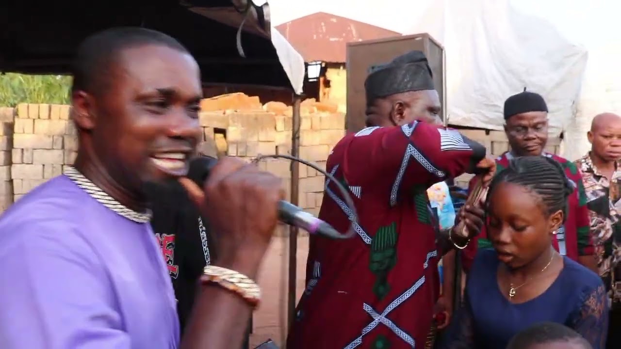 Onyeabeyo live @the Grand children celebration 