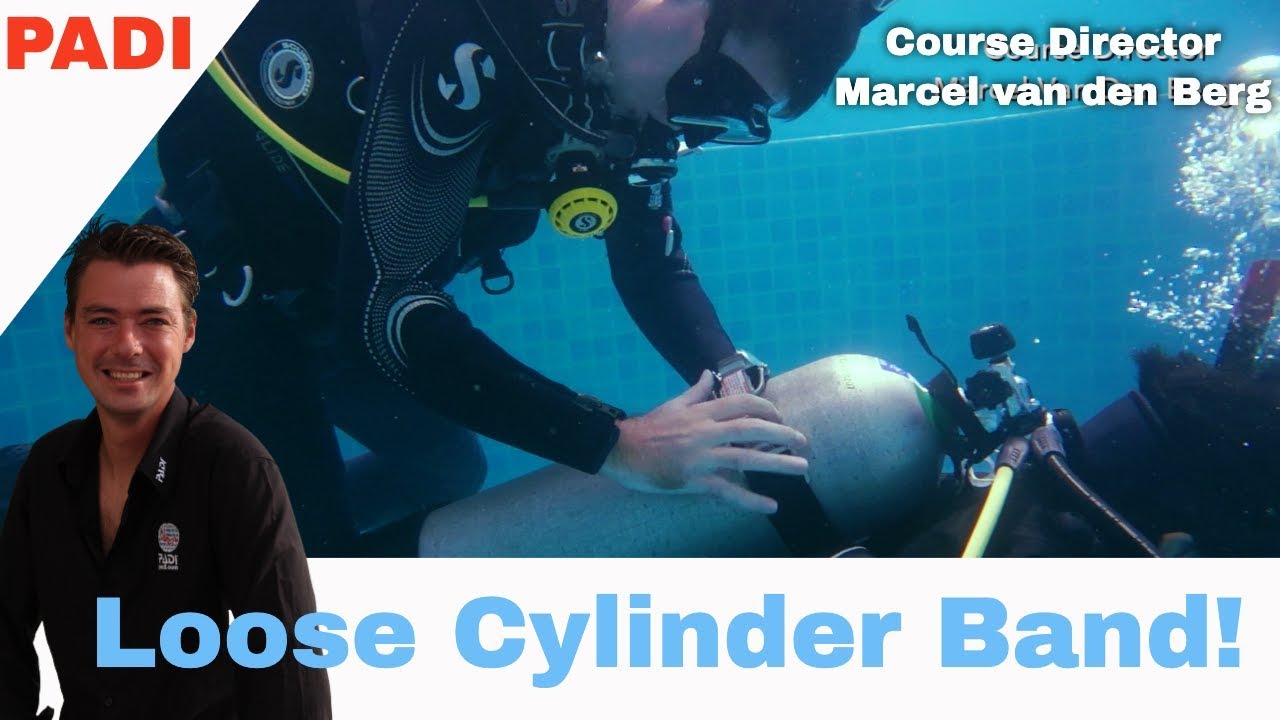 Loose Cylinder Band 👀 Tank Strap skill - PADI Open Water Diver Course • Scuba Diving Tips