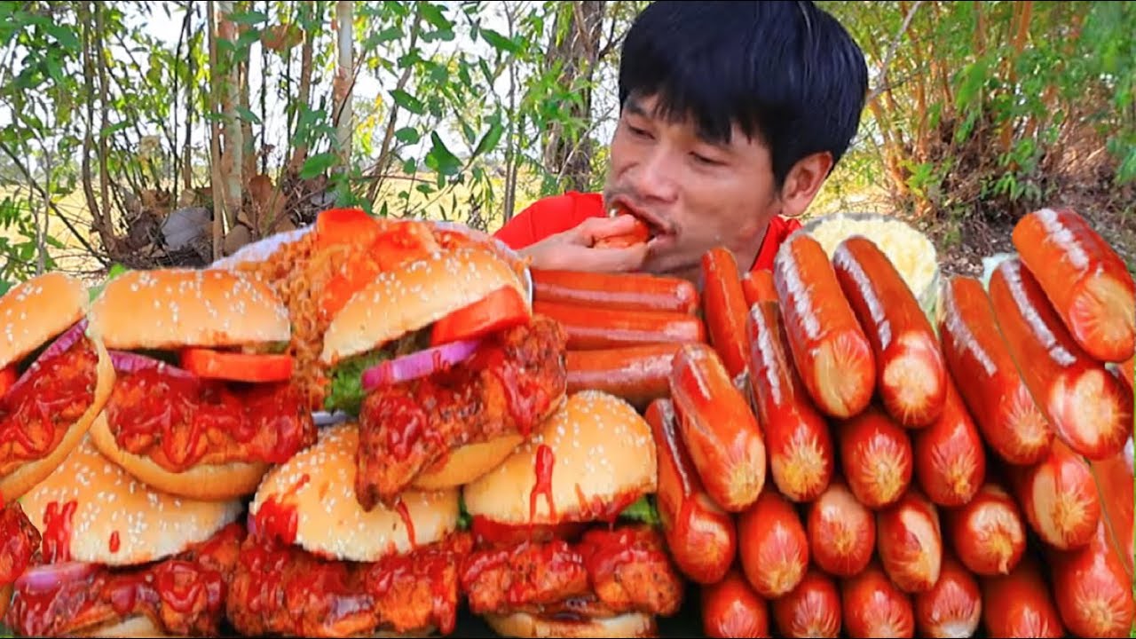 ไส้กรอกหนังกรอบเบอร์เกอร์ไก่แกล้มผักสดแซ่บคักอีหลีครับพี่น้องMUKBANG EATING SHOW/โก้อีสานพาแดก
