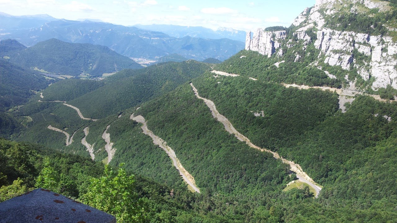 Vercors : Roadtrip moto de Die à Pont en Royans par le Col du rousset