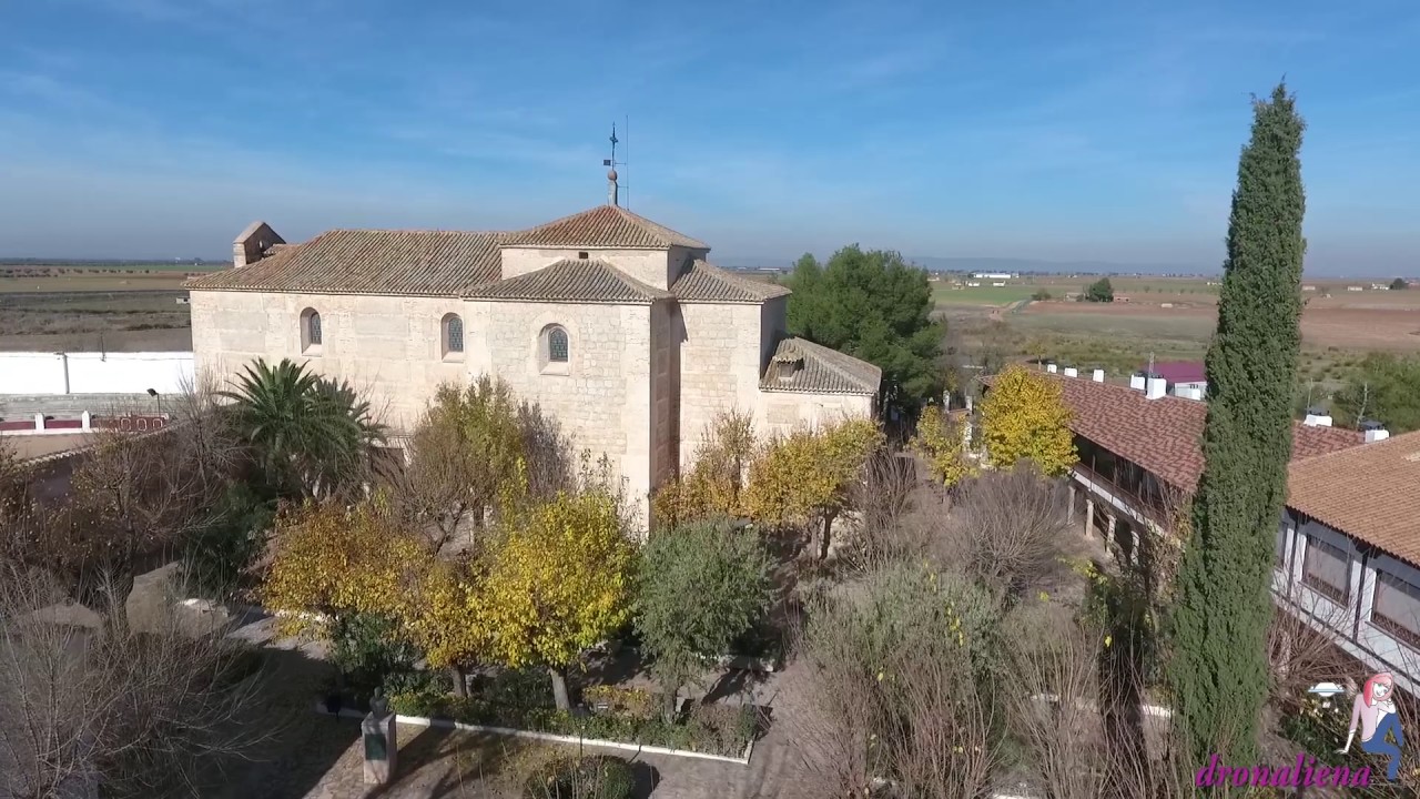 Santuario Nuestra Señora de las Nieves, patrona de Almagro, a vista de dron.