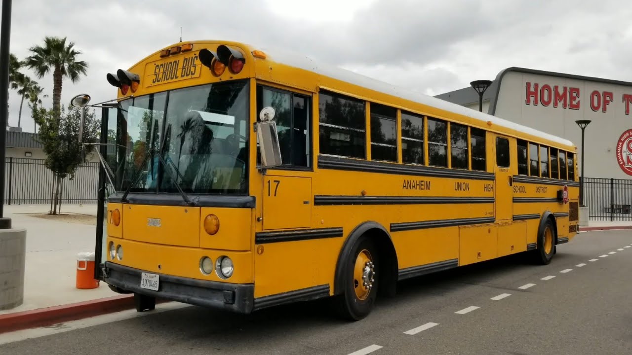 Anaheim Union High School District 2003 Thomas Saf-T-Liner HDX #17