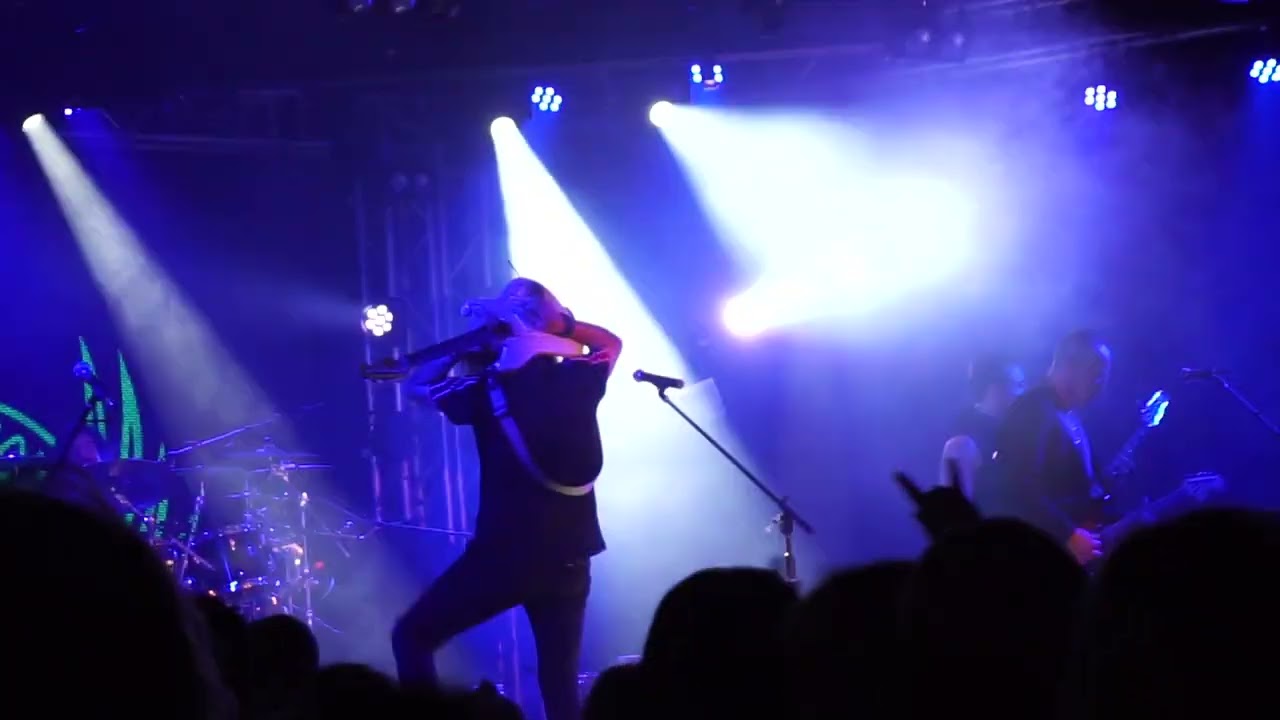 Clearway LIVE @ Bridgeway Hotel - (Encore) Rock and Roll All Nite - Kiss (cover)