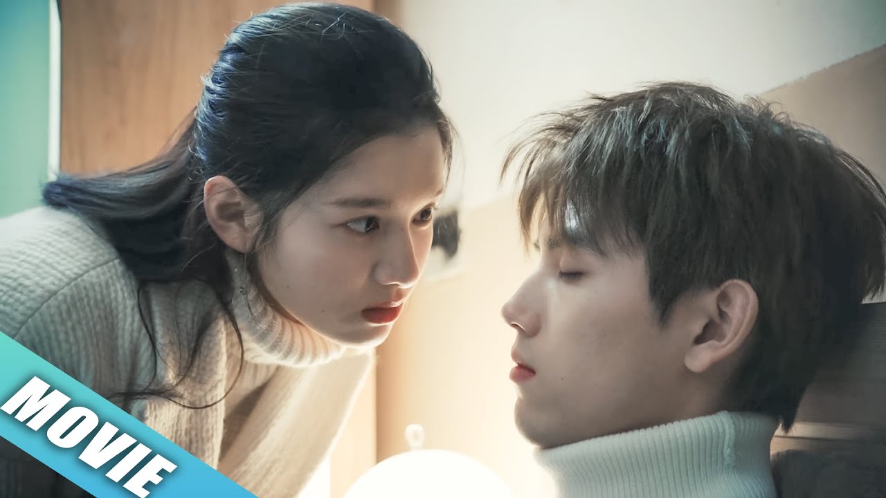 【MOVIE】Он притворился спящим, чтобы заманить ее поближе🥰