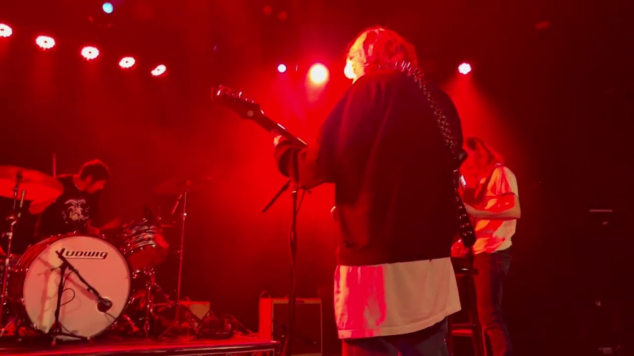THEY ARE GUTTING A BODY OF WATER - DOUBLE APPLE (LIVE @ THE ROXY)