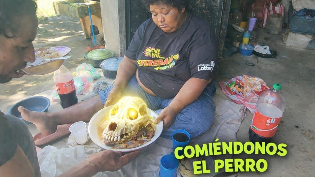 Maria comiendo Perro y GALLO 🐓 🤤 chichuy la mera pesada en la cosina. 