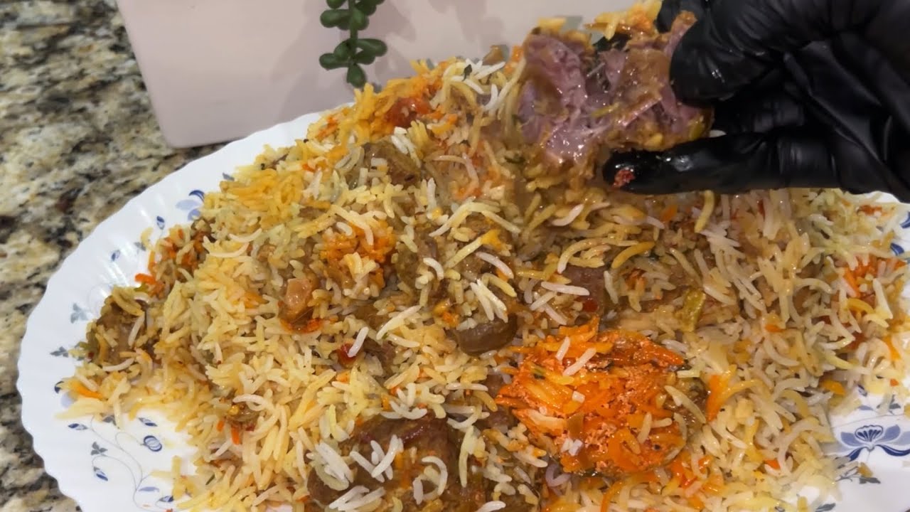 Eid pay banaye Degi mutton biryani! Bawarchi  style Mazaydar biryani!First time easy to make recipe