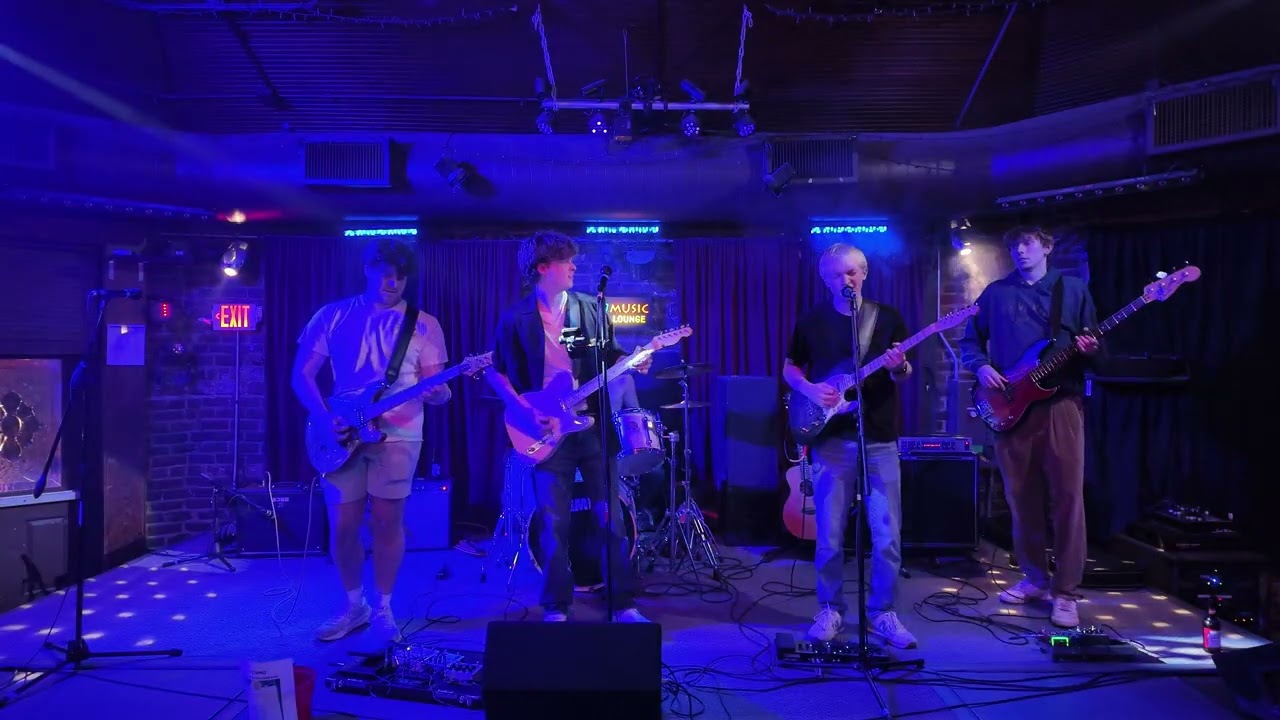 ​ The Dead Jones Band - Raisins (Live @ Sky Music Lounge) @Deadjonestheband