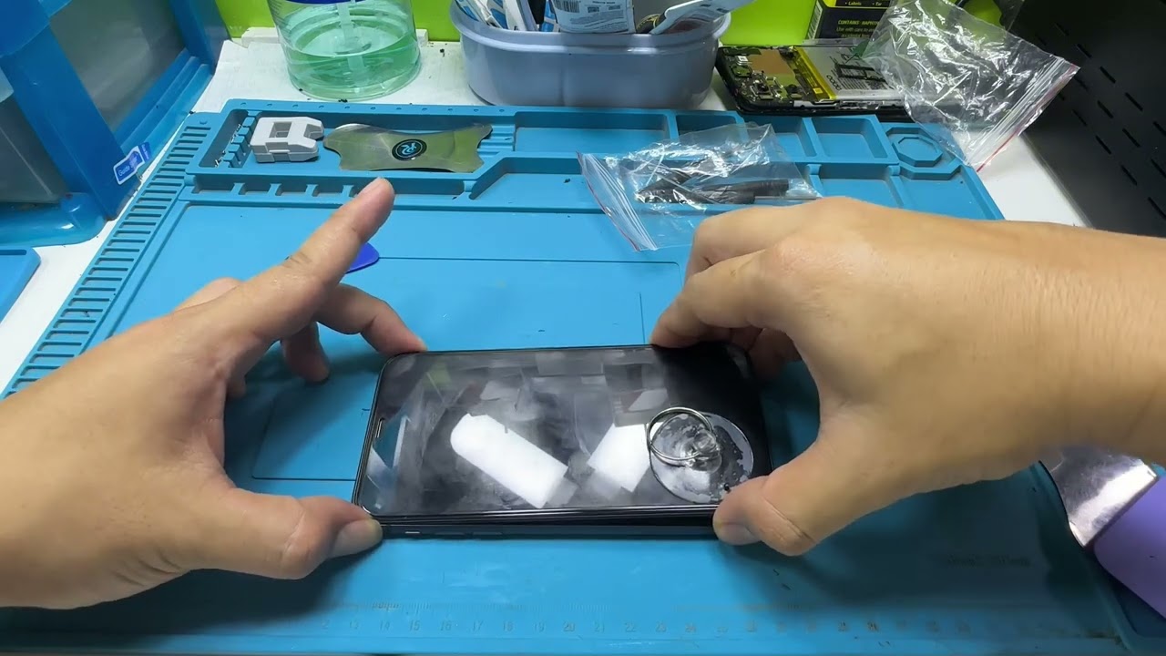 วิธีเปลี่ยนแบตเตอรี่ iPhone 11 ด้วยตัวเอง (แบบไม่โชว์สุขภาพ) ลิ้งค์สั่งแบตเตอรี่อยู่ด้านล่าง