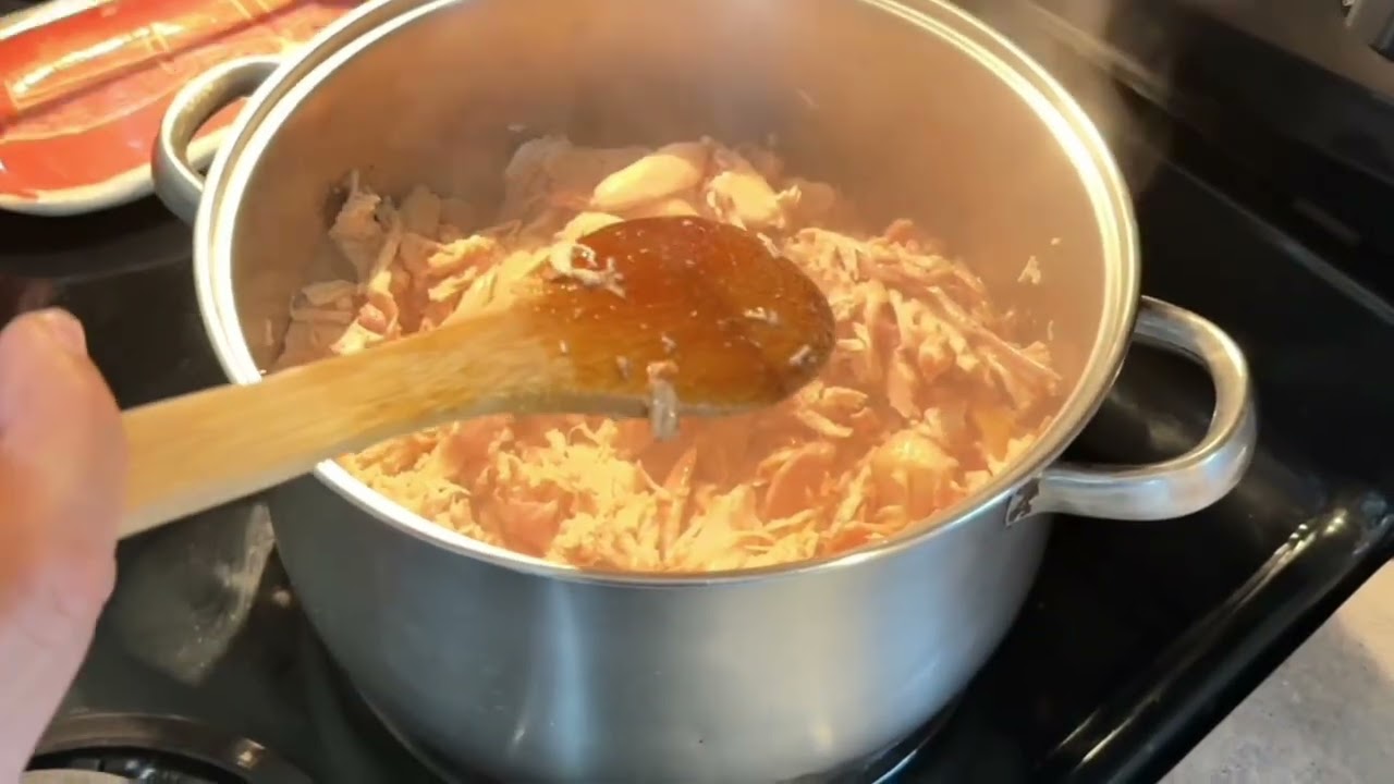 Tinga de pollo y tostadas de tinga  #comida Mexicana # recetas de familia