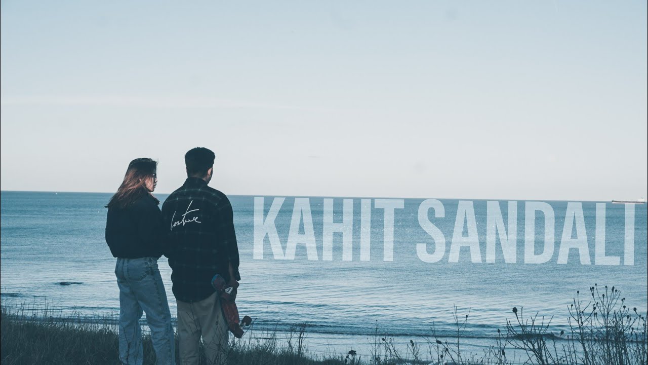 KAHIT SANDALI