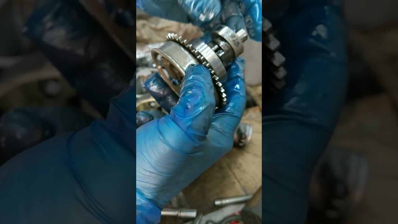 Part 3. Yamaha YZF-R125 new cylinder, piston & camshaft.