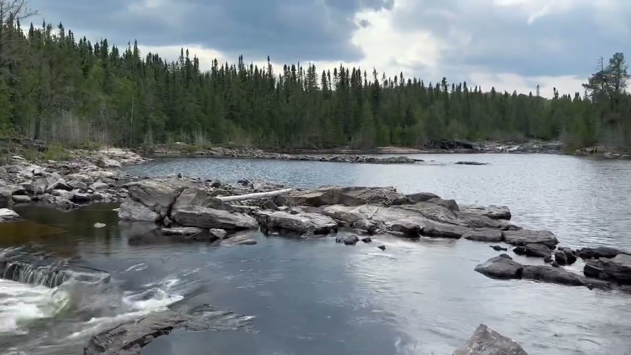 VLOG | First week in Thunder Bay! And our first hiking | International students daily