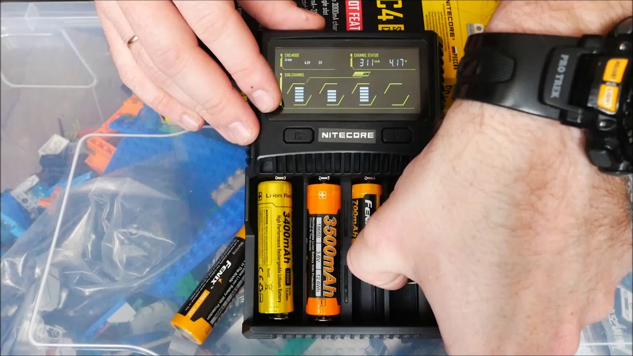 Зарядное устройство Nitecore SC4 - спорный функционал