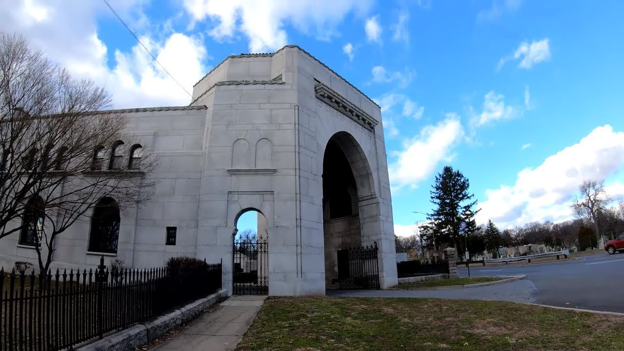 ⁴ᴷ⁶⁰ Walking NYC : Cypress Hills, Brooklyn to Ridgewood, Queens via Cypress Hills Street