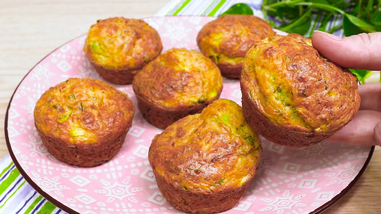 1 кабачок, 2 яйца. Почему я никогда раньше не ела вкусной пушистой запеканки из кабачков? ASMR