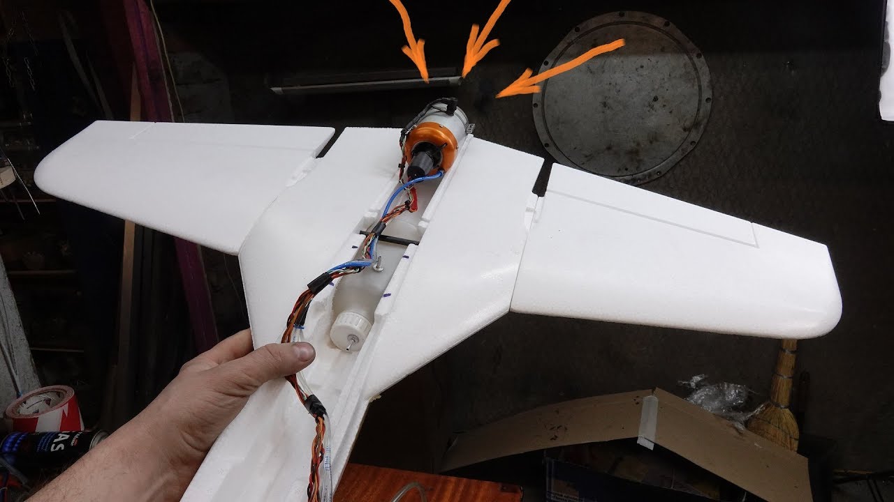 Микросамолет с микротурбиной FunJet Jet engine