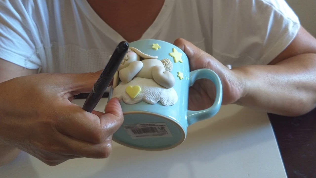 Como eu colo Biscuit na caneca