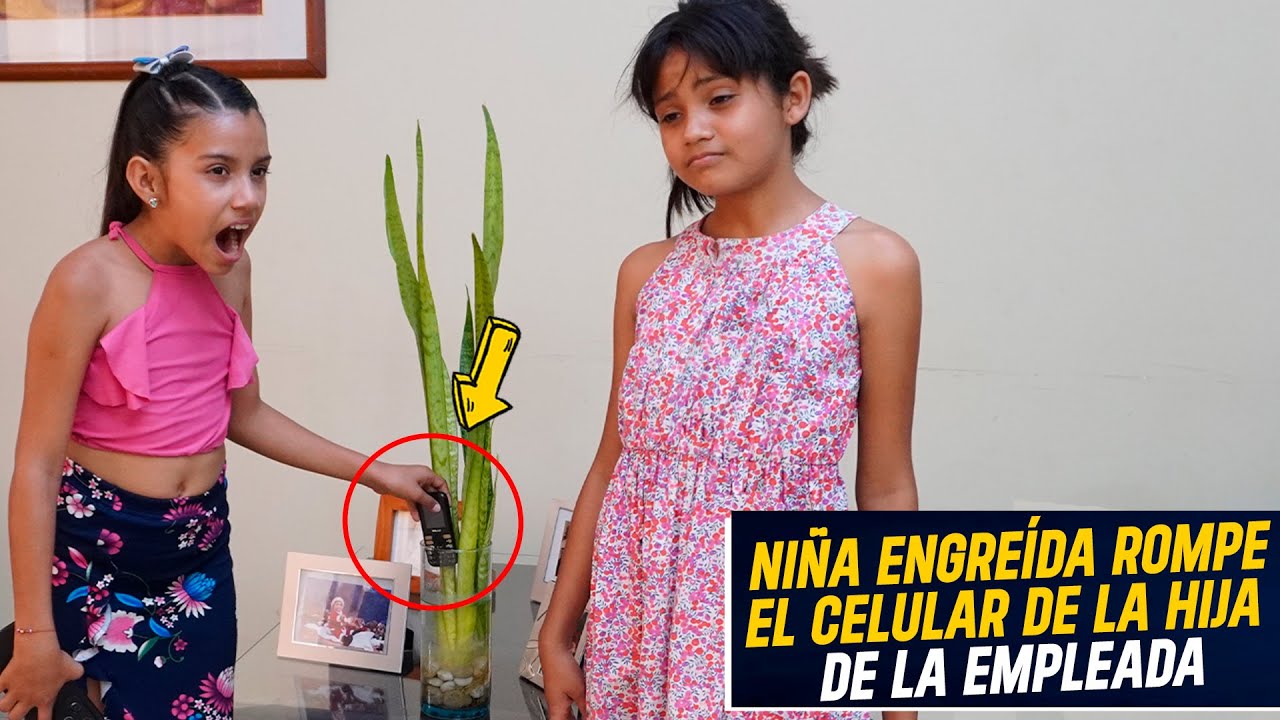 Niña engreída rompe el celular de la hija de la empleada | Niña egreída bota el celular de niña