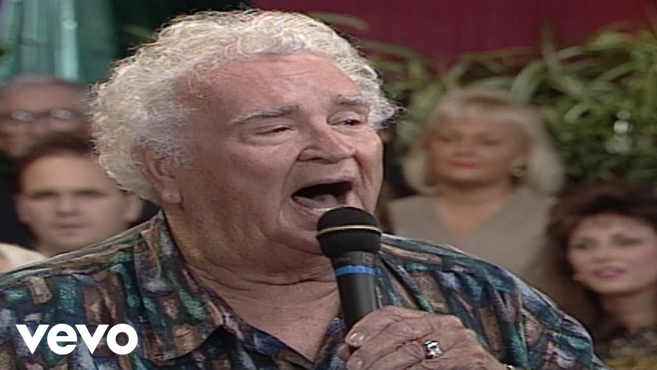 Bill & Gloria Gaither - Lifeboat [Live] ft. The Happy Goodmans