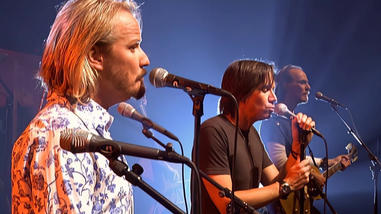 Venice - Our House (Live in HMH 2007)