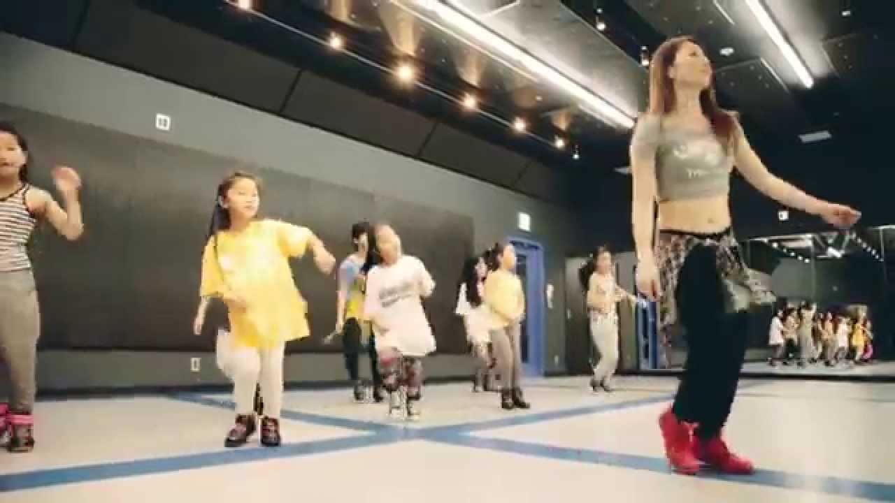 『UNIVERSAL MUSIC WORLD DANCE』（UMWD）