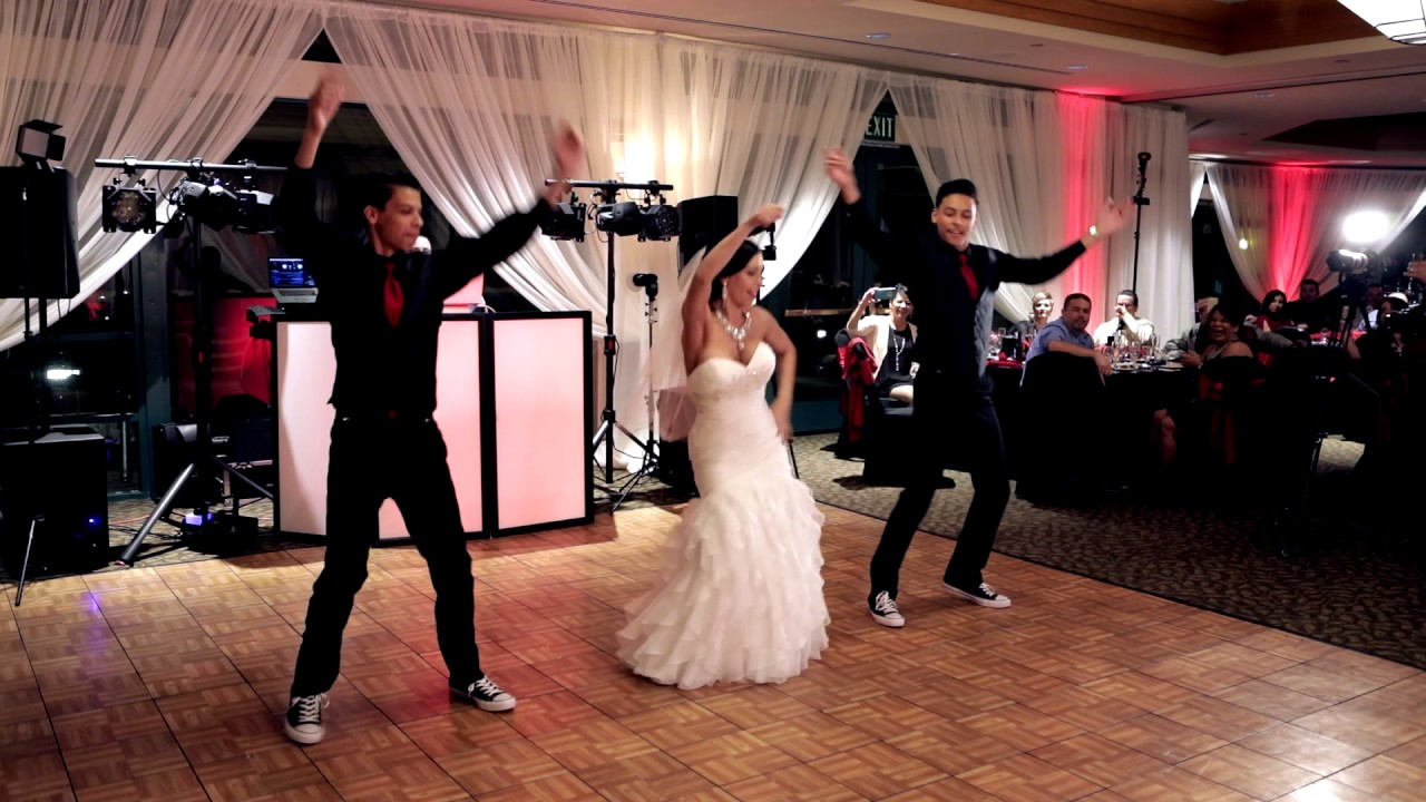 Mother & Teenage Sons (14 & 15) Epic Dance