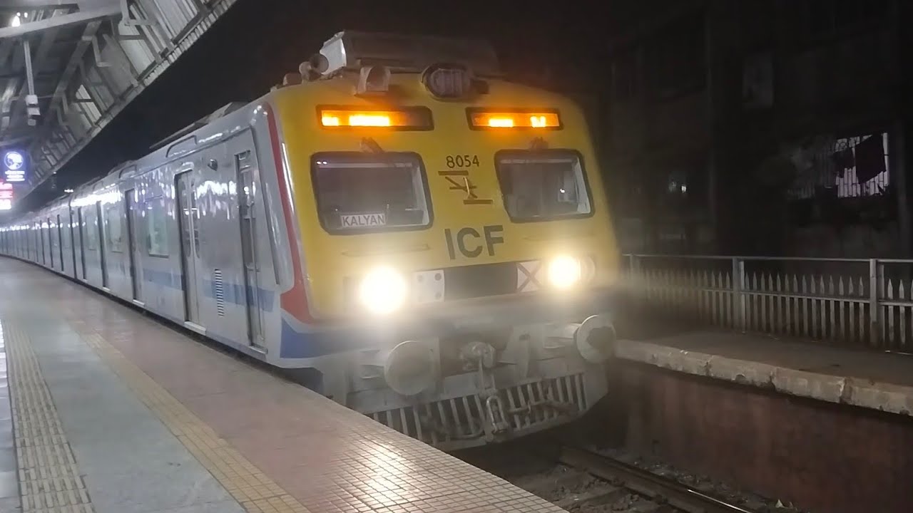 Mumbai night local train rush public travel vlog | Diva junction railway station train video 