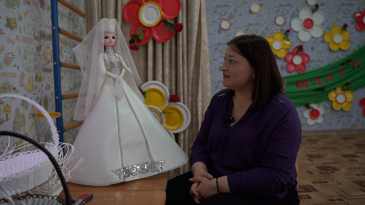 Мадина Бегизова создает удивительные изделия – светильники в виде кукол