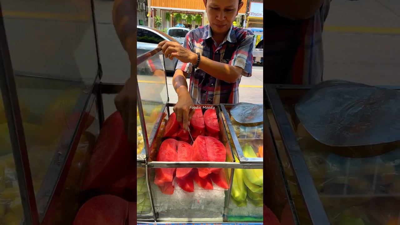 Amazing Thailand Street Fruit Cutting Skills!