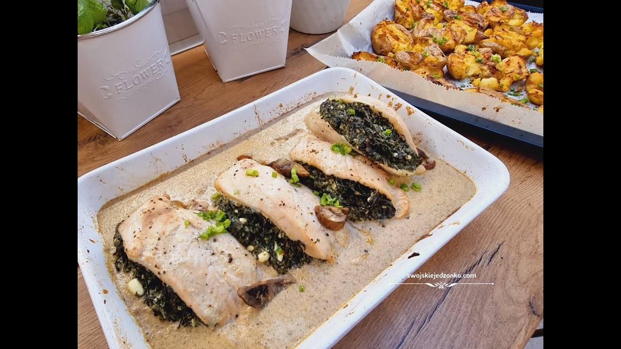 Pyszny obiad z piekarnika- Filet z kurczaka ze szpinakiem i pieczarkowym sosem, #naobiad #kurczak