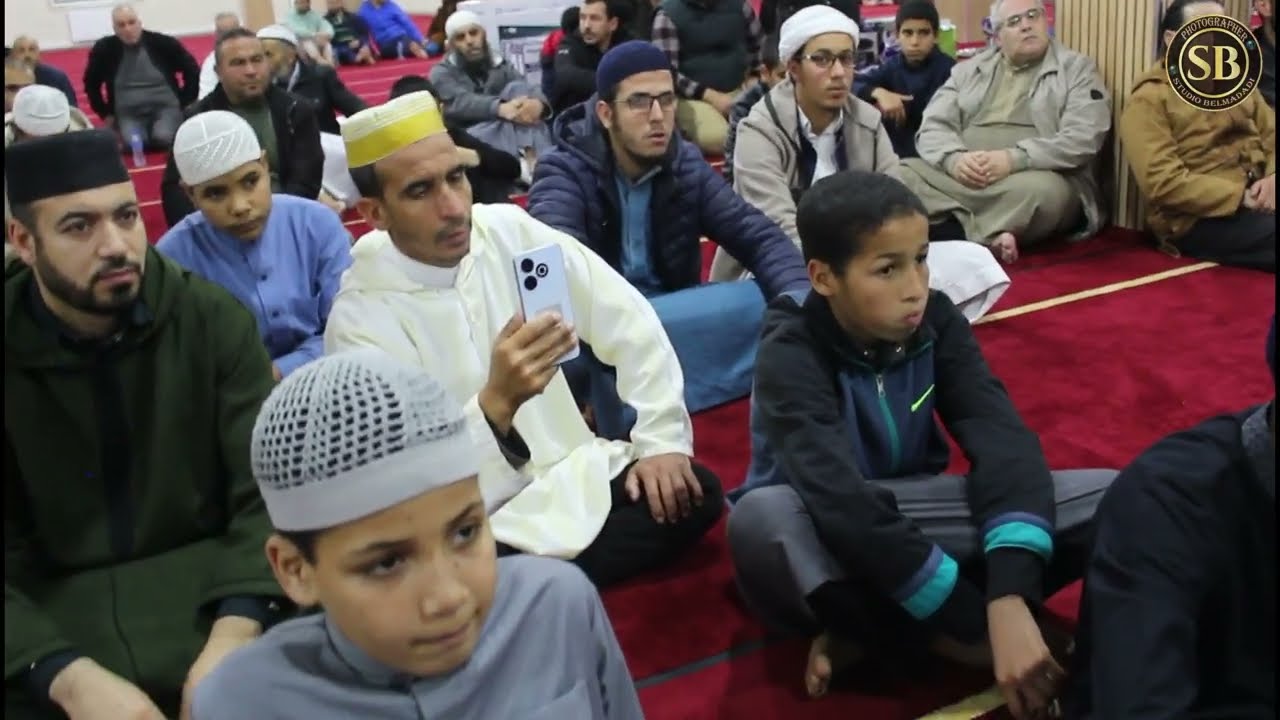 حفل تكريمي لحفظة القرآن الكريم بزاوية ايث خليفة بلدية جعافرة ولاية برج بوعريريج