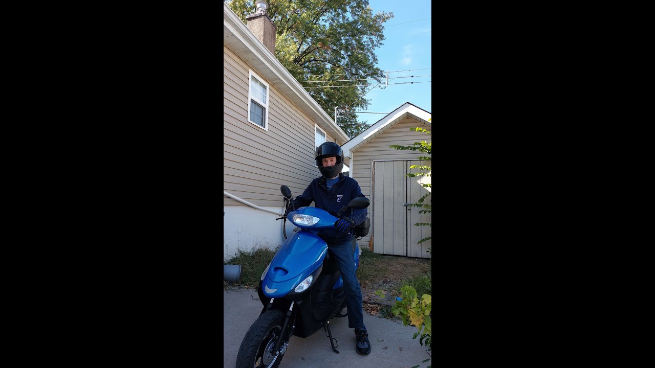 Riding my Moped and Commentary (While Riding 1st person perspective)