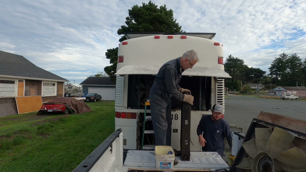 2002 MCI Bus Conversion Oregon Coast Repairs E93