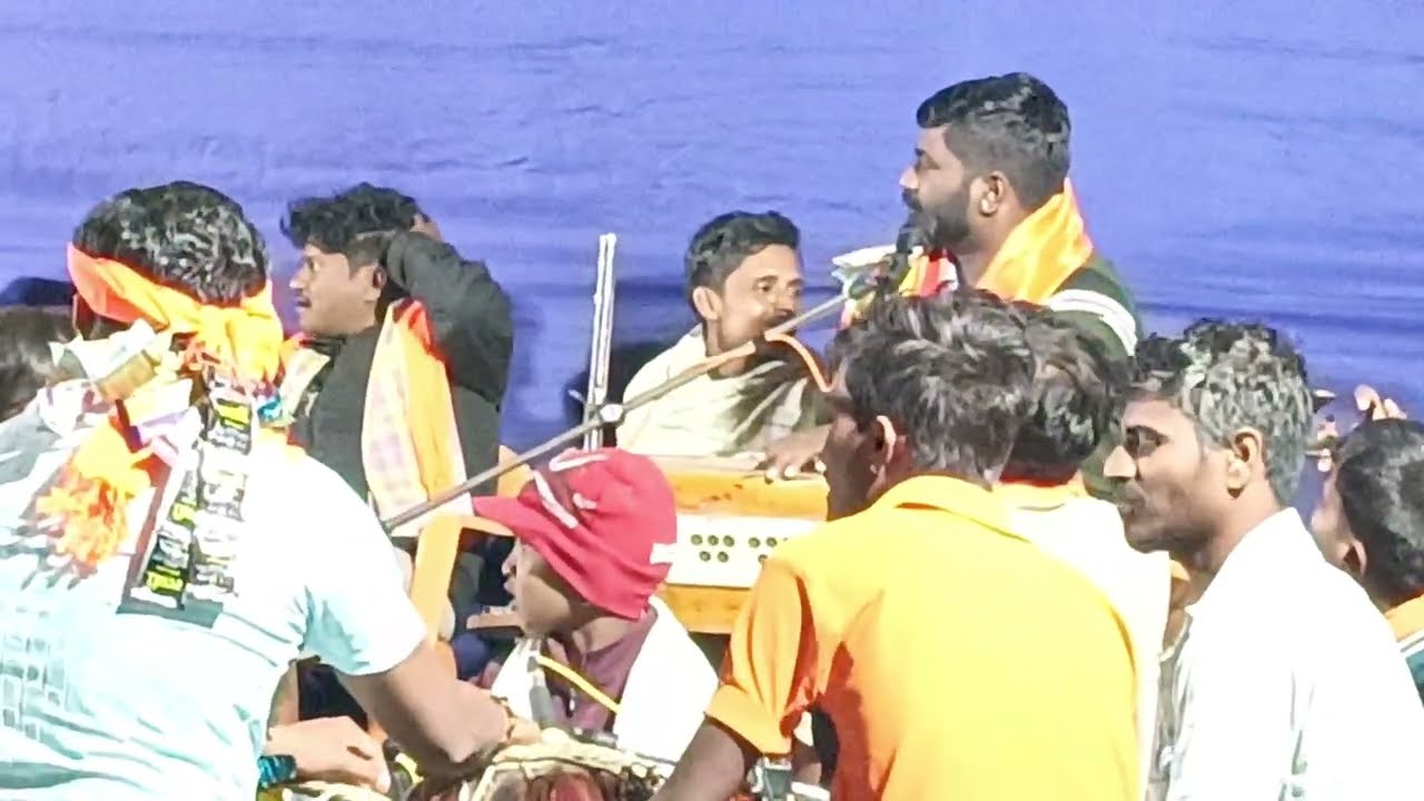 ಶೇರೆವಾಡ ಗ್ರಾಮದಲ್ಲಿ ನಡೆದ ಭಜನಾ ಸ್ಪರ್ಧೆ | ಬಸು ಮಾಸ್ತರ್ ದೇವರಕೊಂಡ v/s ಮಾರುತಿ ಮಾಸ್ತರ್ ಕಣವಿ ಹೊನ್ನಾಪುರ 