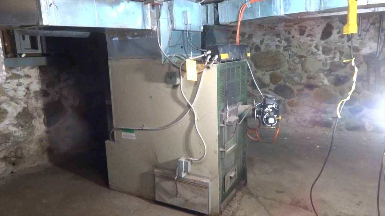 Что не так с этой дровяной печью на масле?